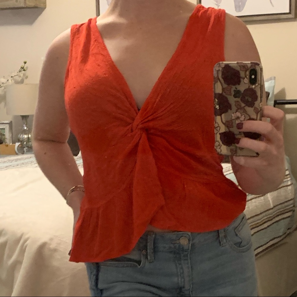 Summery red hot top